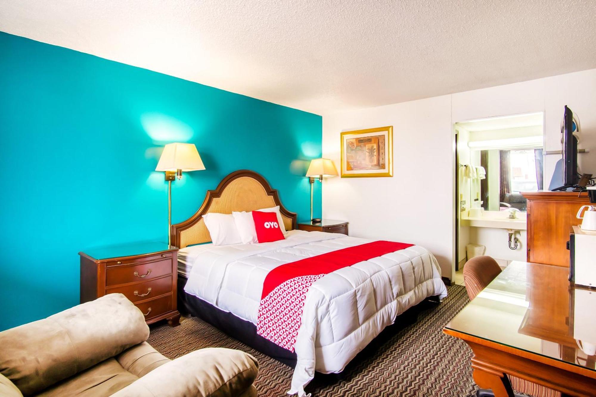 Oyo Hotel Hutchinson West 4Th Ave 외부 사진