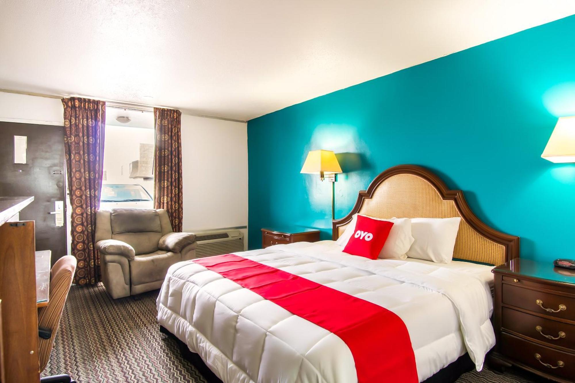 Oyo Hotel Hutchinson West 4Th Ave 외부 사진
