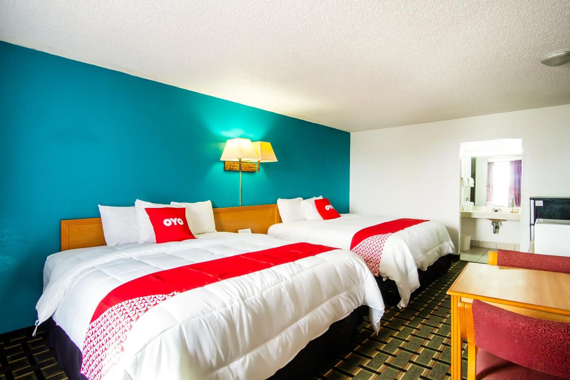 Oyo Hotel Hutchinson West 4Th Ave 외부 사진