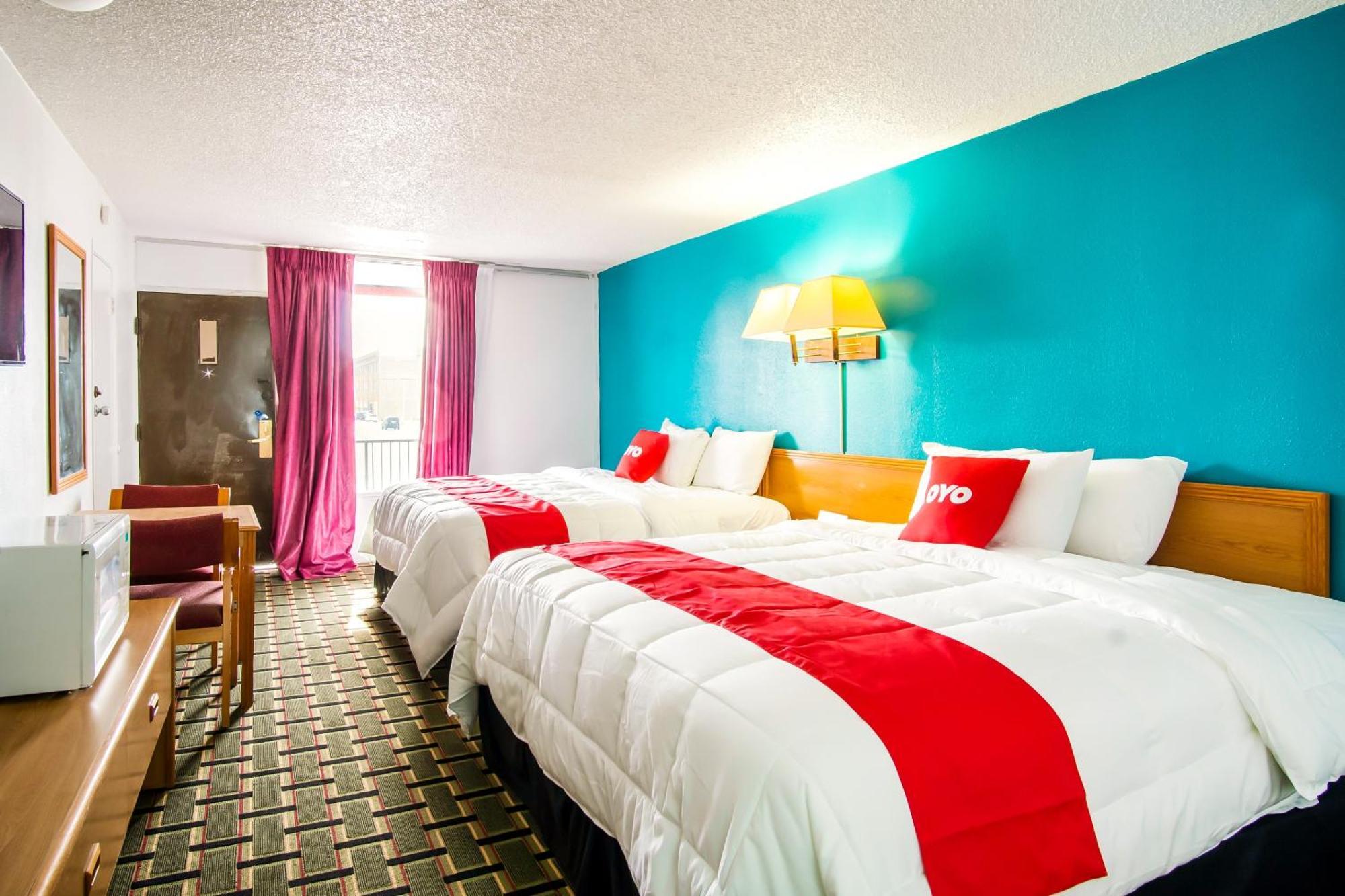 Oyo Hotel Hutchinson West 4Th Ave 외부 사진