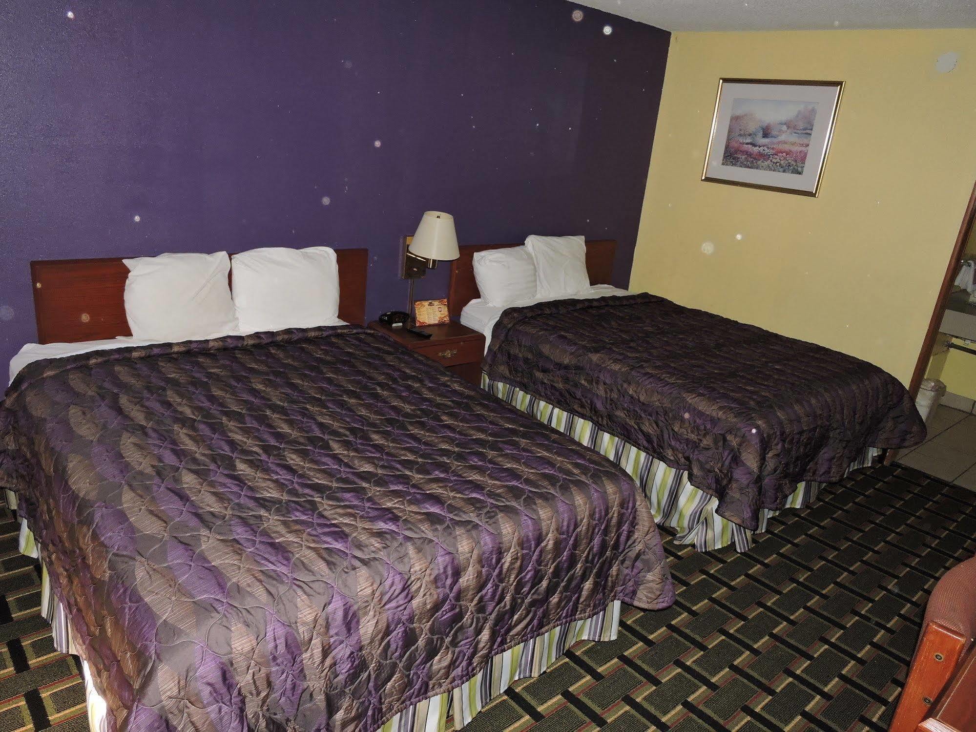 Oyo Hotel Hutchinson West 4Th Ave 외부 사진